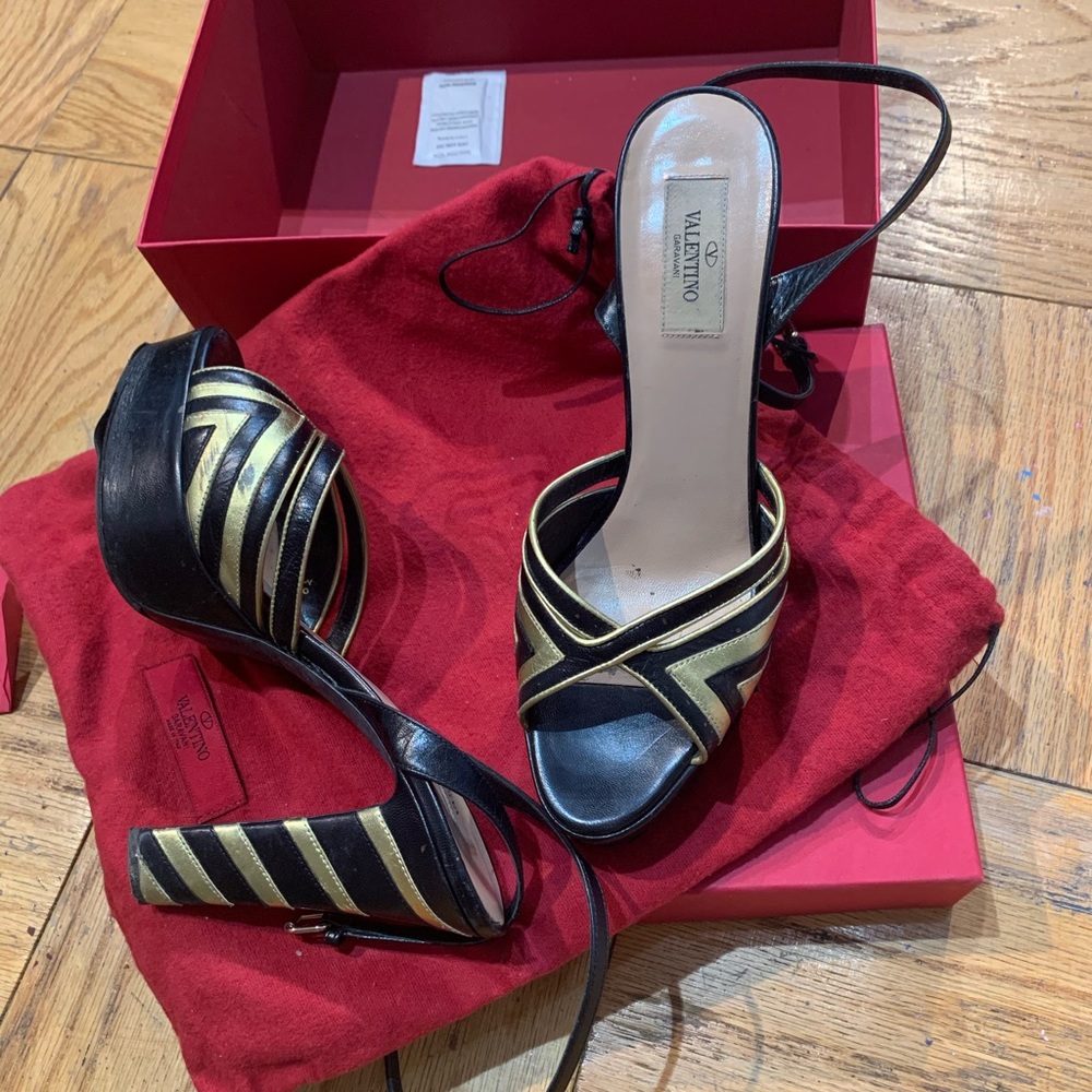 Valentino platform High heels Sandals.